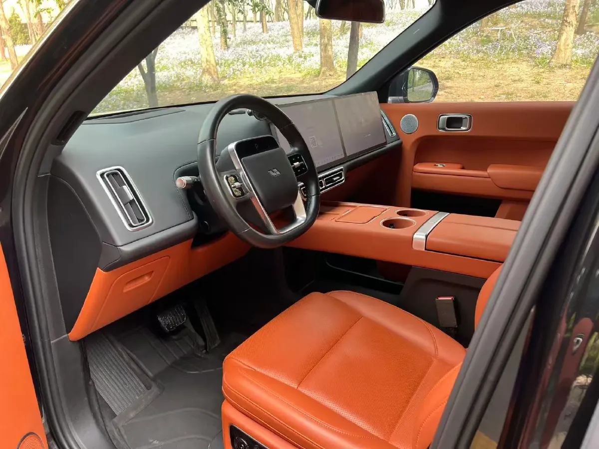 2023 Li L8 Range Extended 154HP REEV 40.9KWH,autocango,china used car exporter,china ev exporter,chinese used car exporter,chinese used ev exporter