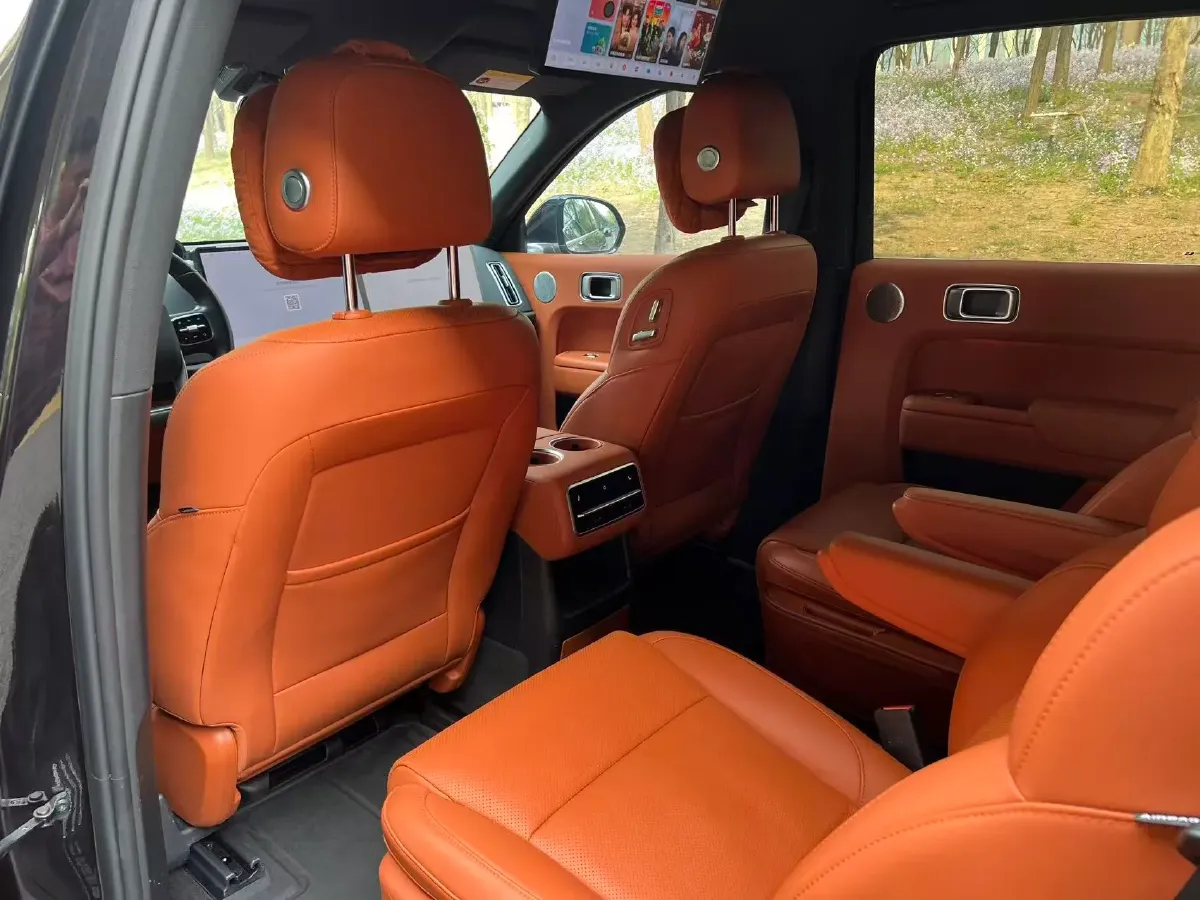 2023 Li L8 Range Extended 154HP REEV 40.9KWH,autocango,china used car exporter,china ev exporter,chinese used car exporter,chinese used ev exporter