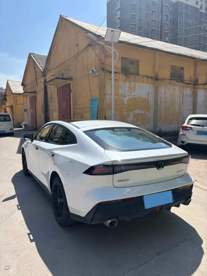 2023 ChangAn UNI-T 1.5T 188HP L4 7DCT,autocango,china used car exporter,china ev exporter,chinese used car exporter,chinese used ev exporter