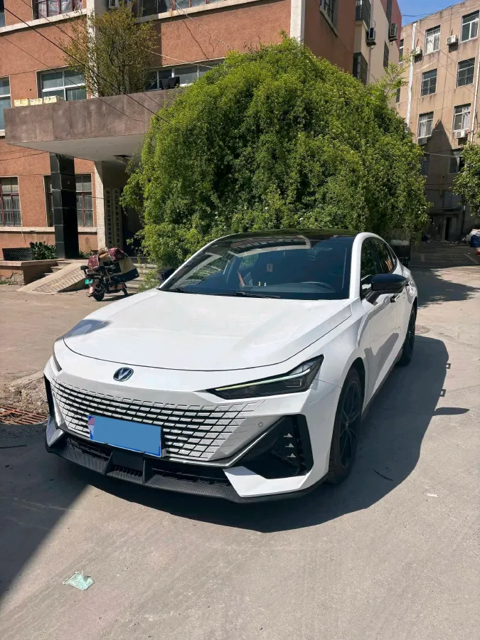 2023 ChangAn UNI-T 1.5T 188HP L4 7DCT,autocango,china used car exporter,china ev exporter,chinese used car exporter,chinese used ev exporter