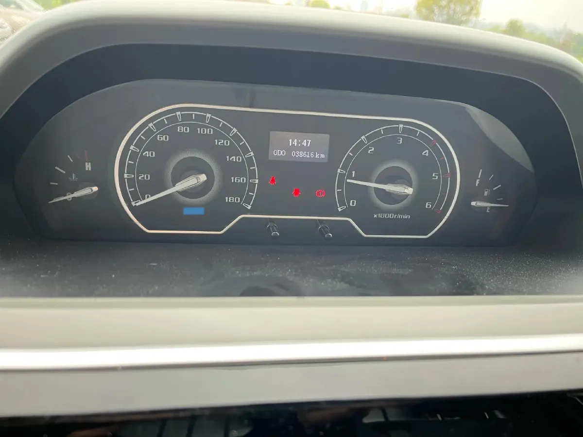 2020 Golden Dragon Sea Lion 1.8L 133HP L4 5MT,autocango,china used car exporter,china ev exporter,chinese used car exporter,chinese used ev exporter