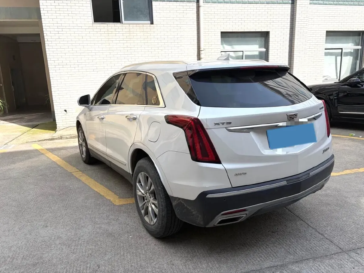 2021 Cadillac XT5 2.0T 237HP L4 9AT,autocango,china used car exporter,china ev exporter,chinese used car exporter,chinese used ev exporter