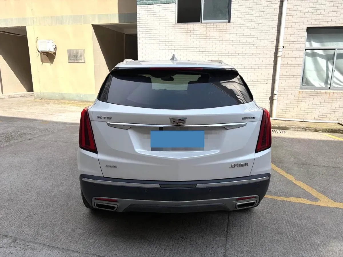 2021 Cadillac XT5 2.0T 237HP L4 9AT,autocango,china used car exporter,china ev exporter,chinese used car exporter,chinese used ev exporter