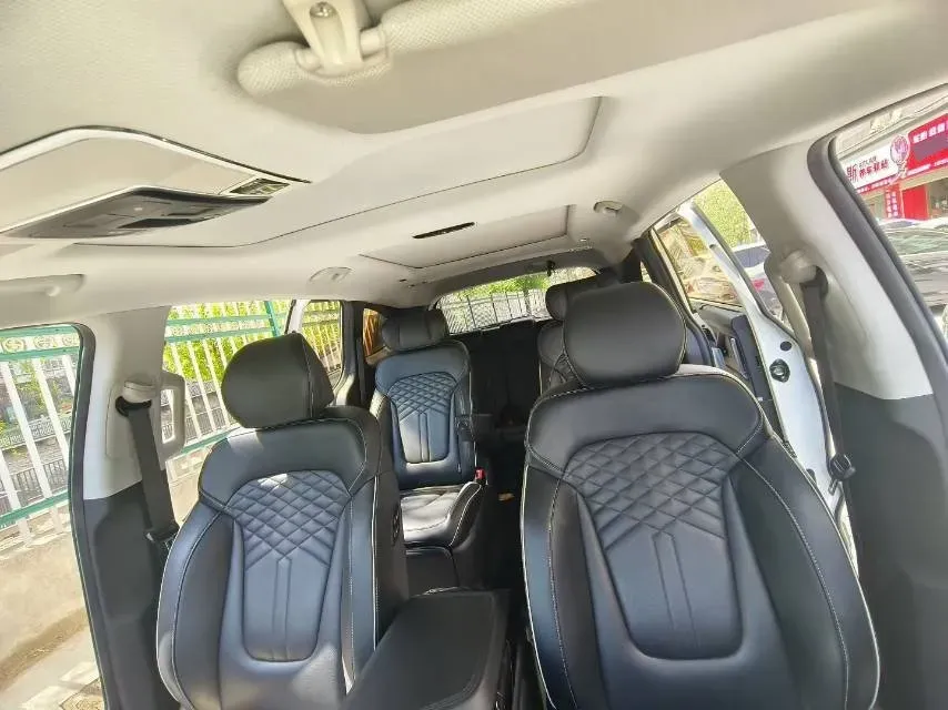 2021 Hyundai Custo 2.0T 236HP L4 8AT,autocango,china used car exporter,china ev exporter,chinese used car exporter,chinese used ev exporter