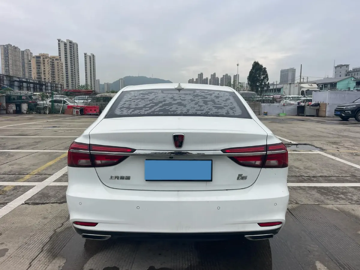 2020 Roewe i6 1.6L 125HP L4 5MT,autocango,china used car exporter,china ev exporter,chinese used car exporter,chinese used ev exporter