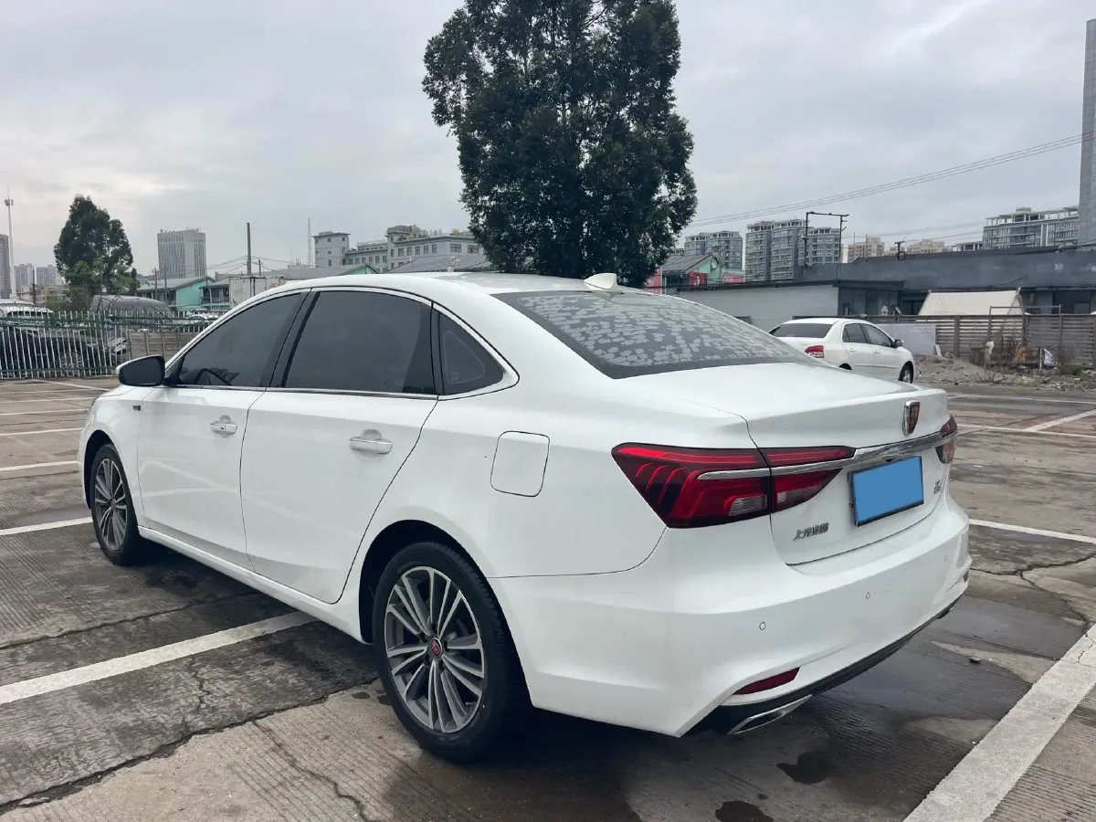 2020 Roewe i6 1.6L 125HP L4 5MT,autocango,china used car exporter,china ev exporter,chinese used car exporter,chinese used ev exporter
