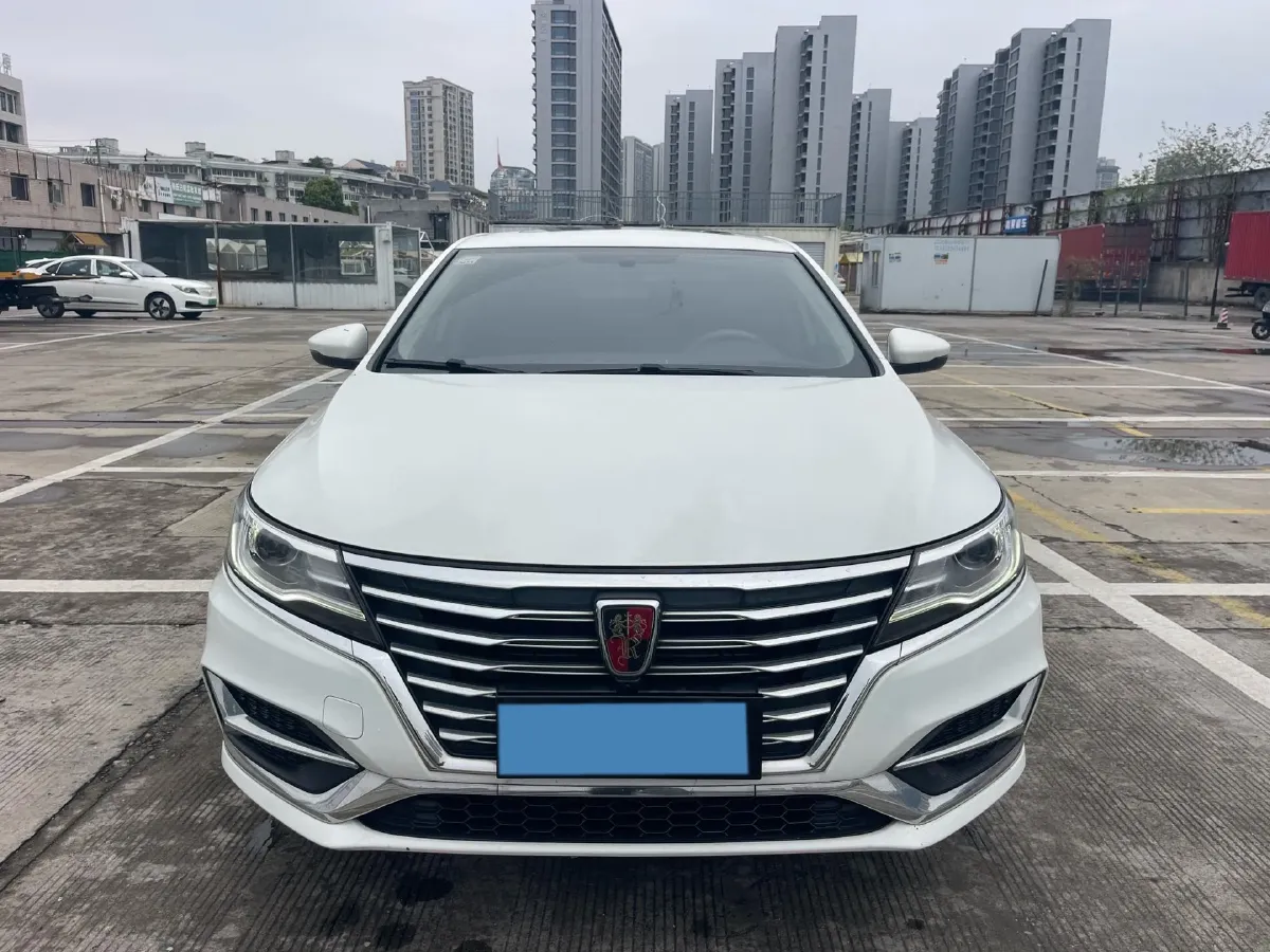 2020 Roewe i6 1.6L 125HP L4 5MT,autocango,china used car exporter,china ev exporter,chinese used car exporter,chinese used ev exporter