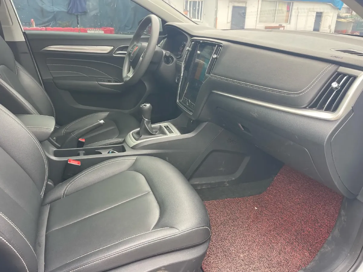 2020 Roewe i6 1.6L 125HP L4 5MT,autocango,china used car exporter,china ev exporter,chinese used car exporter,chinese used ev exporter