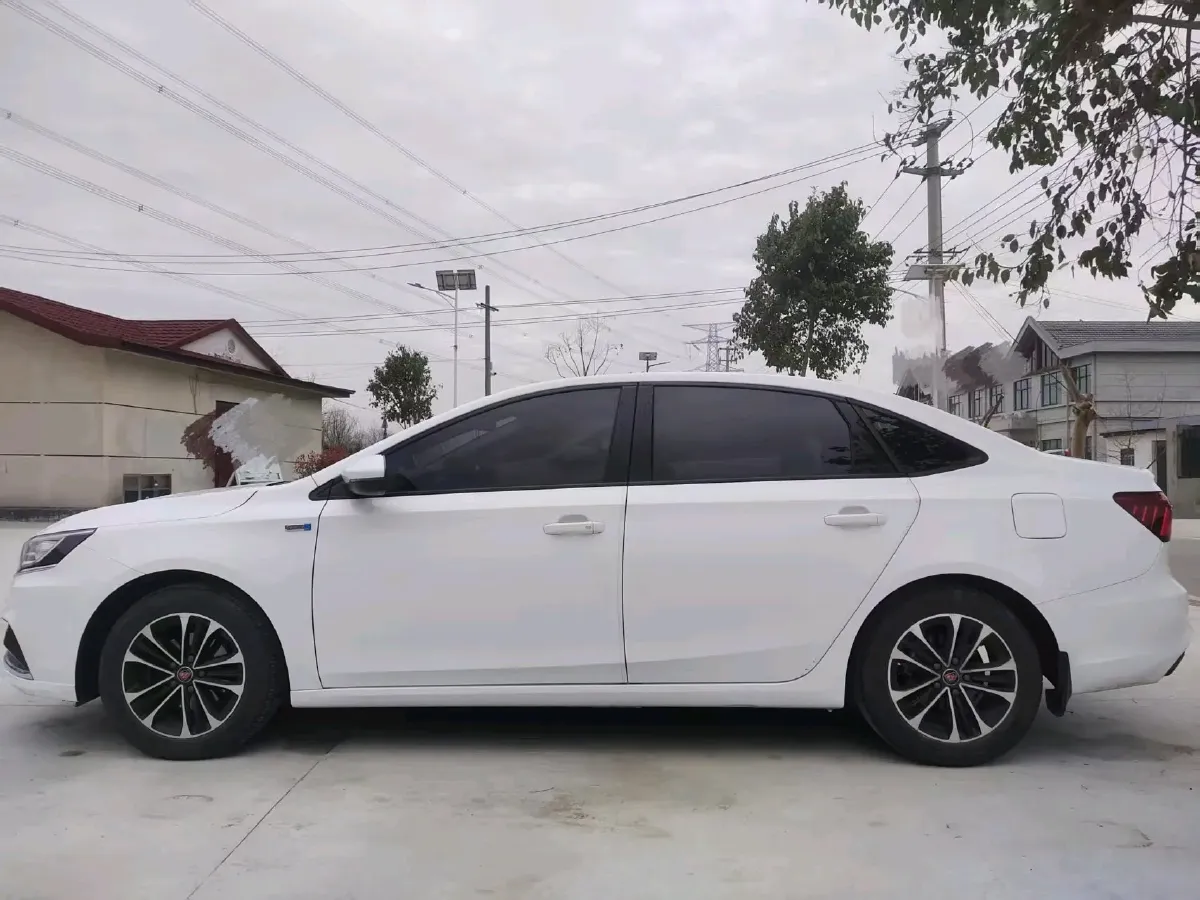 2019 Roewe i6 1.6L 125HP L4 CVT,autocango,china used car exporter,china ev exporter,chinese used car exporter,chinese used ev exporter