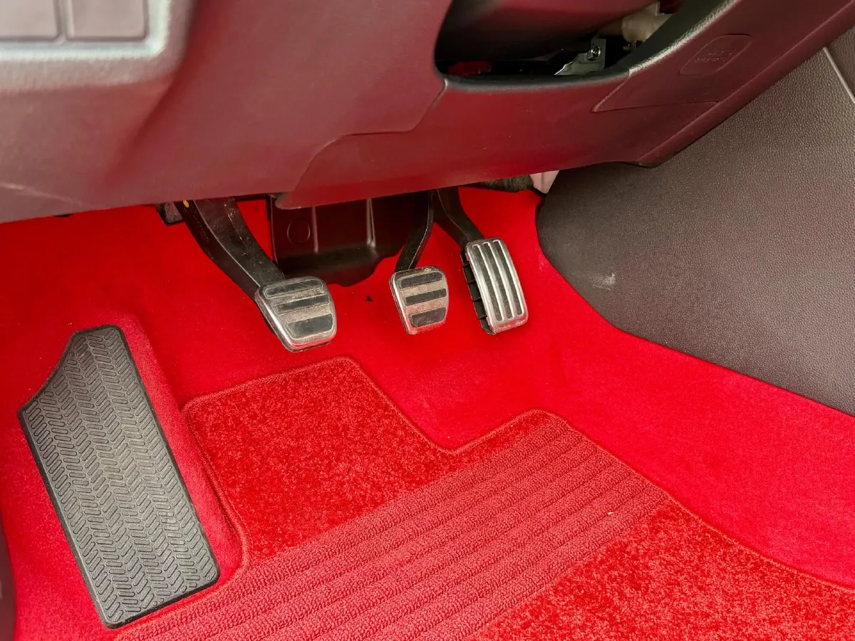 2023 Honda Civic 2.0T 300HP L4 6MT,autocango,china used car exporter,china ev exporter,chinese used car exporter,chinese used ev exporter