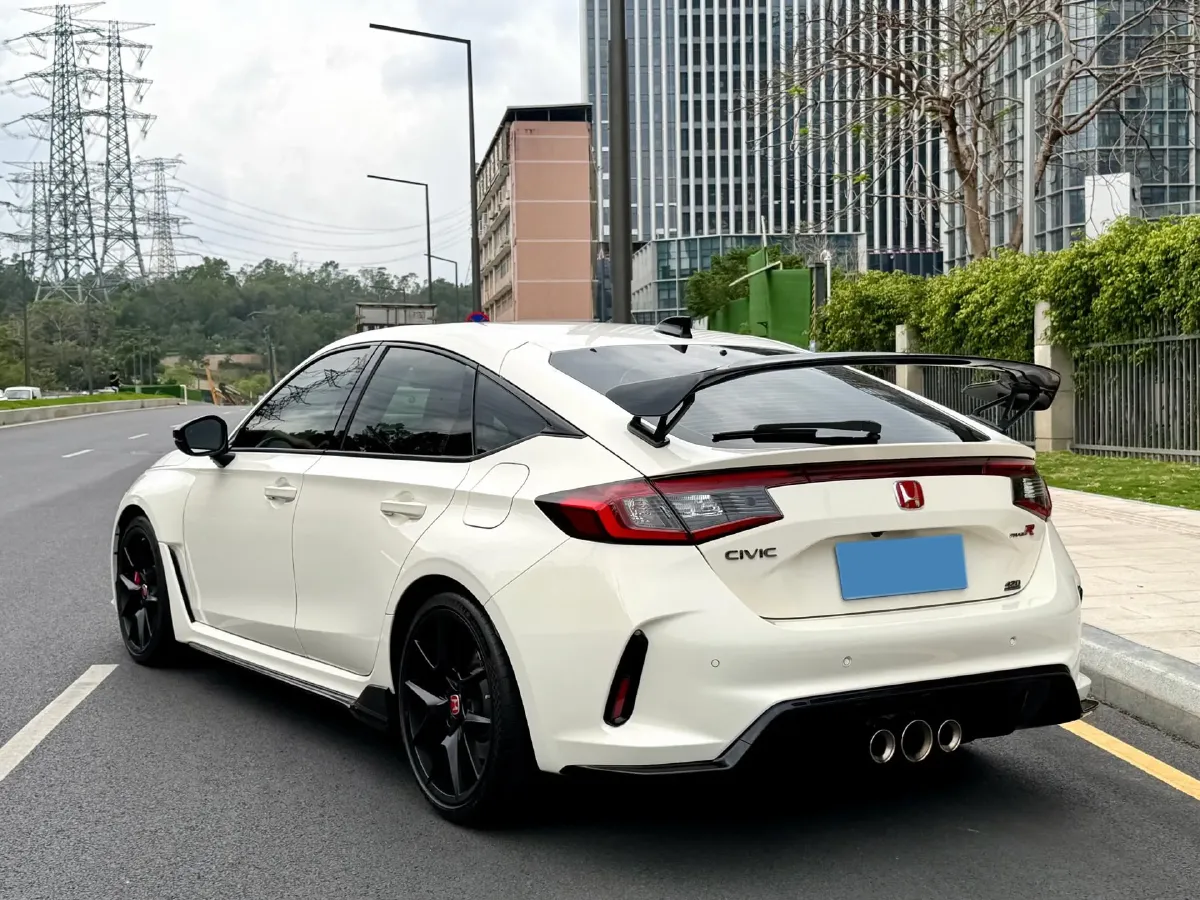 2023 Honda Civic 2.0T 300HP L4 6MT,autocango,china used car exporter,china ev exporter,chinese used car exporter,chinese used ev exporter