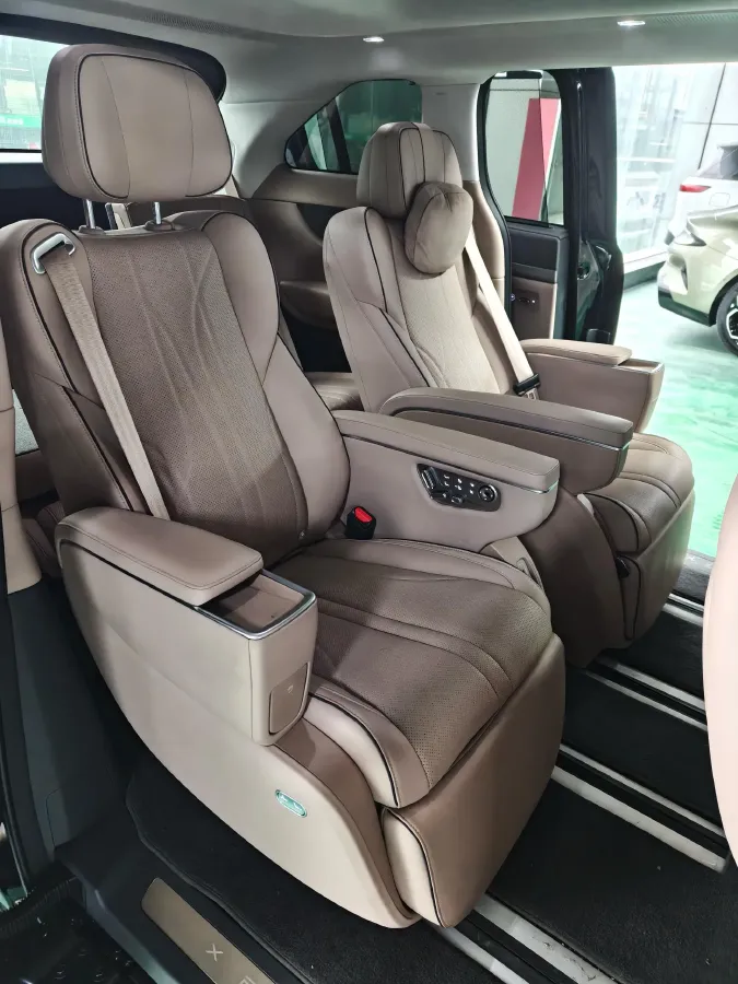 2025 Xpeng X9 BEV,autocango,china used car exporter,china ev exporter,chinese used car exporter,chinese used ev exporter