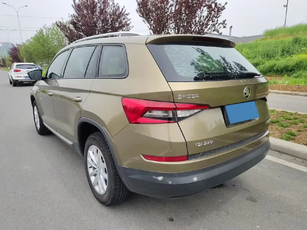 2018 Skoda Kodiak 2.0T 186HP L4 7DCT,autocango,china used car exporter,china ev exporter,chinese used car exporter,chinese used ev exporter
