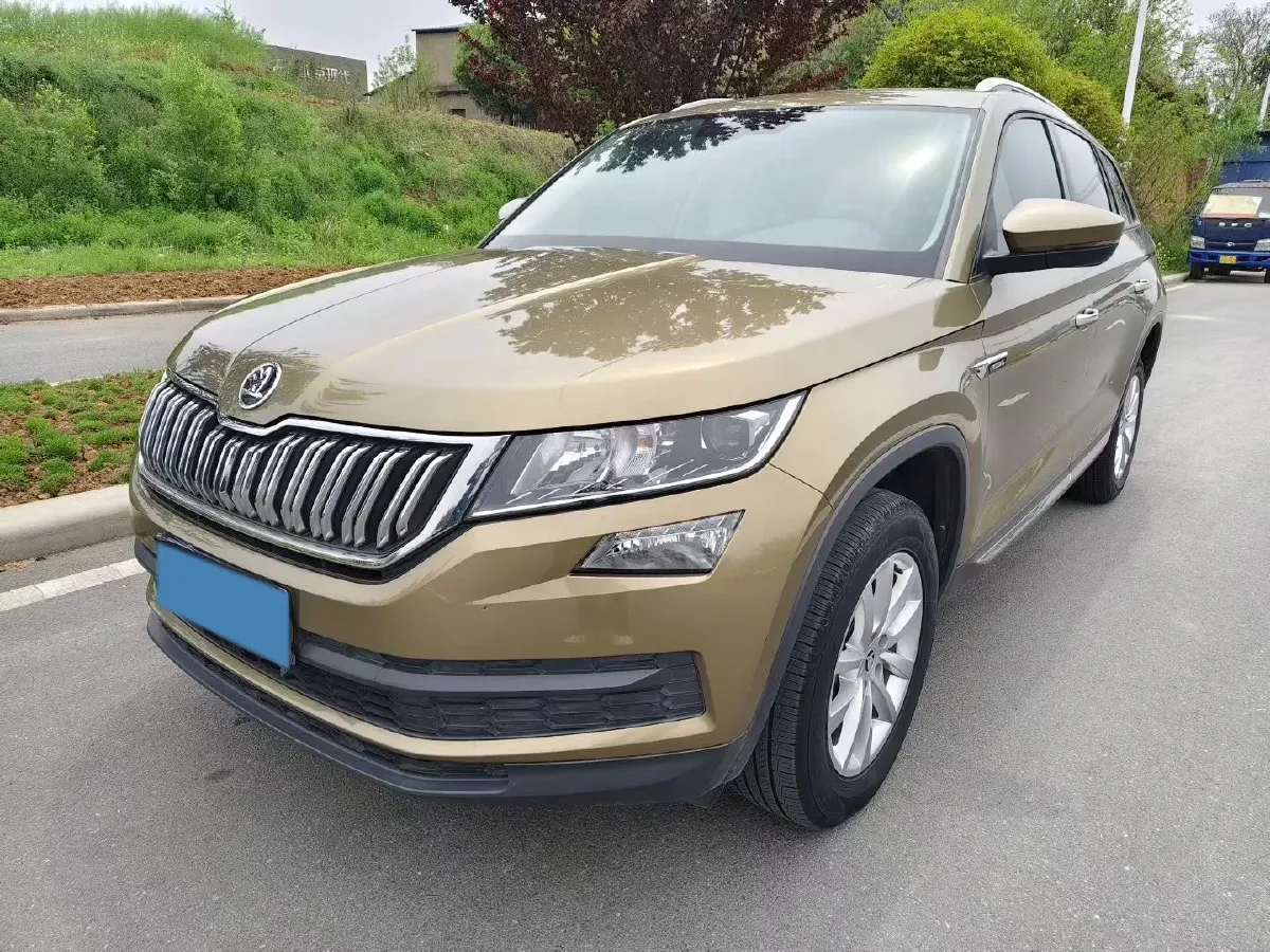2018 Skoda Kodiak 2.0T 186HP L4 7DCT,autocango,china used car exporter,china ev exporter,chinese used car exporter,chinese used ev exporter
