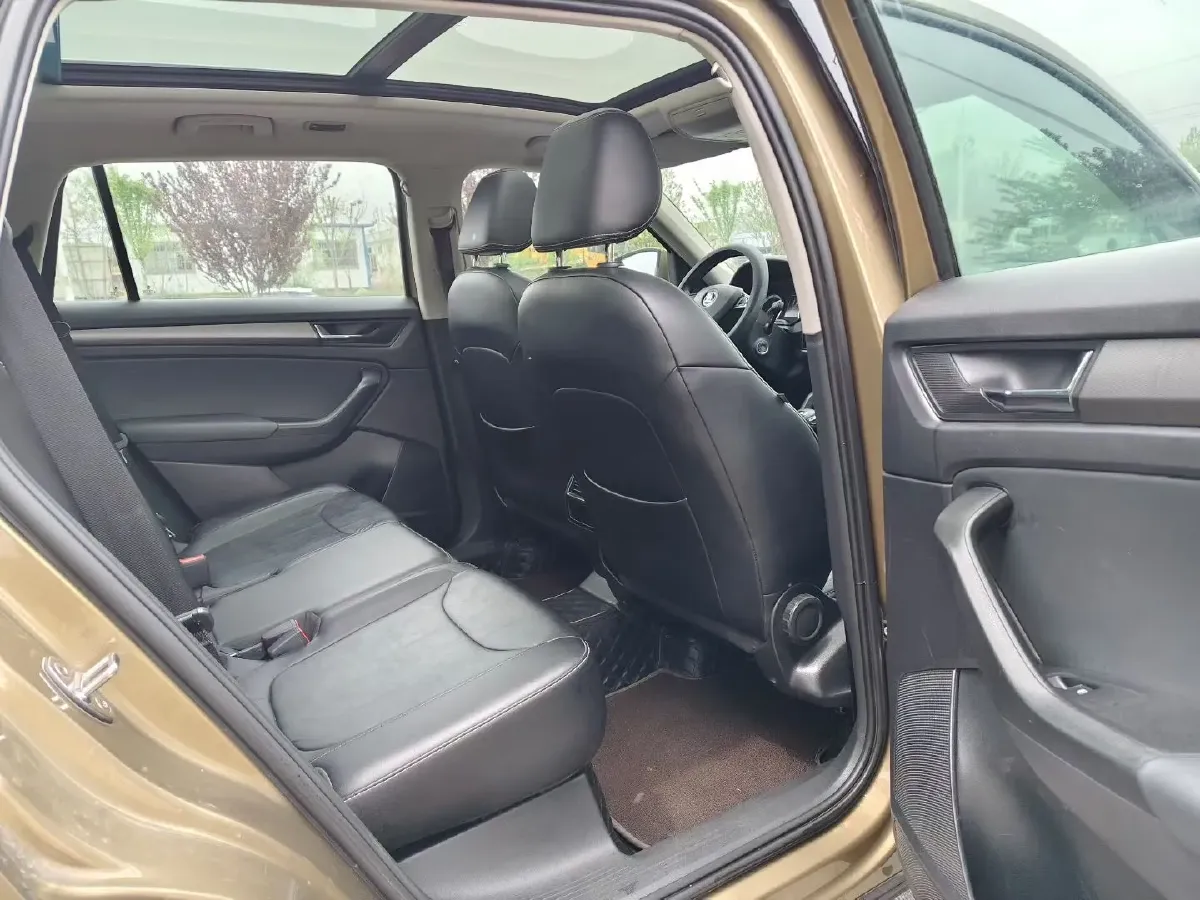 2018 Skoda Kodiak 2.0T 186HP L4 7DCT,autocango,china used car exporter,china ev exporter,chinese used car exporter,chinese used ev exporter