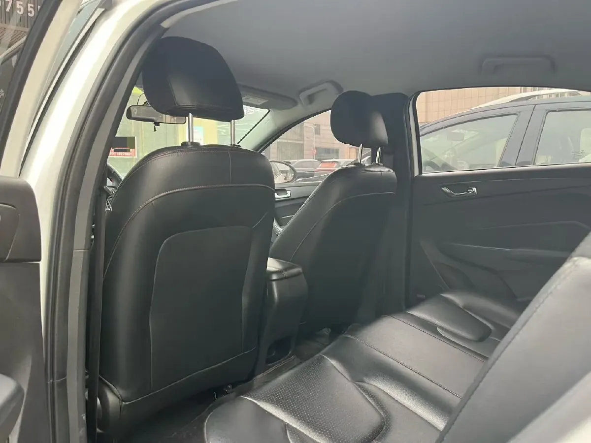 2017 Chery Arrizo 5 1.5L 116HP L4 5MT,autocango,china used car exporter,china ev exporter,chinese used car exporter,chinese used ev exporter