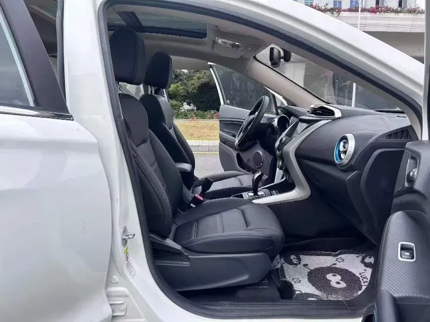 2018 BYD Yuan BEV 43.2KWH,autocango,china used car exporter,china ev exporter,chinese used car exporter,chinese used ev exporter