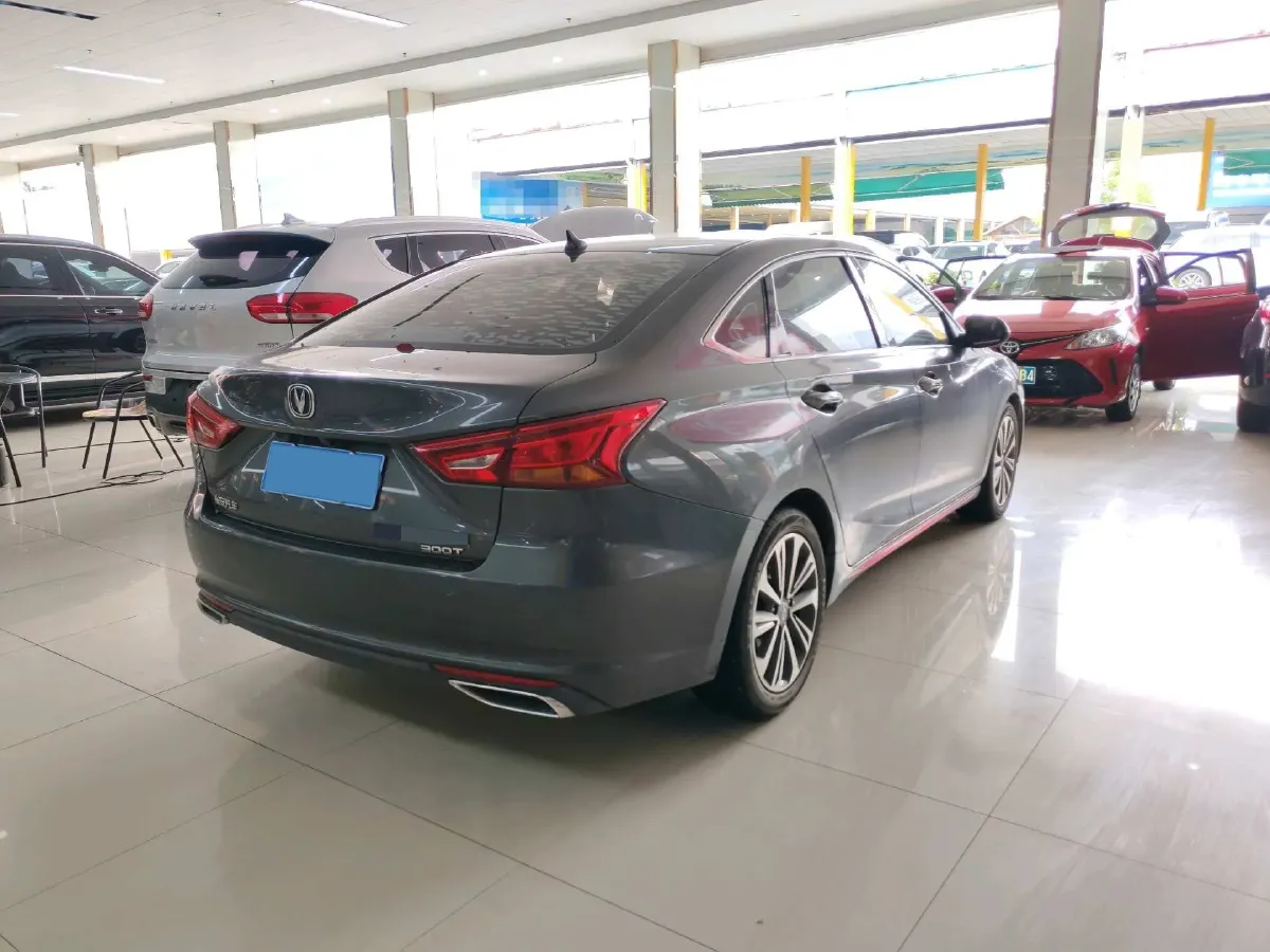 2021 ChangAn Raeton CC 1.5T 180HP L4 7DCT,autocango,china used car exporter,china ev exporter,chinese used car exporter,chinese used ev exporter