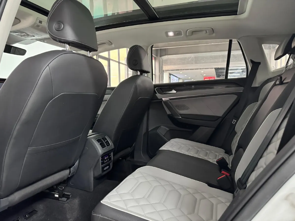 2023 Volkswagen Tayron 1.5T 160HP L4 7DCT,autocango,china used car exporter,china ev exporter,chinese used car exporter,chinese used ev exporter