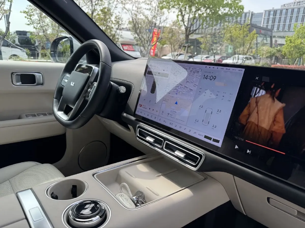 2023 Li L8 Range Extended 154HP REEV 40.9KWH,autocango,china used car exporter,china ev exporter,chinese used car exporter,chinese used ev exporter