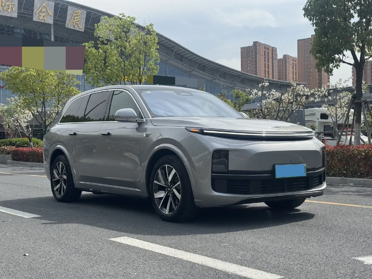 2023 Li L8 Range Extended 154HP REEV 40.9KWH,autocango,china used car exporter,china ev exporter,chinese used car exporter,chinese used ev exporter