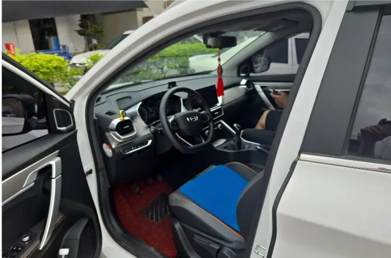 2023 Geely Coolray 1.4T 141HP L4 6MT,autocango,china used car exporter,china ev exporter,chinese used car exporter,chinese used ev exporter