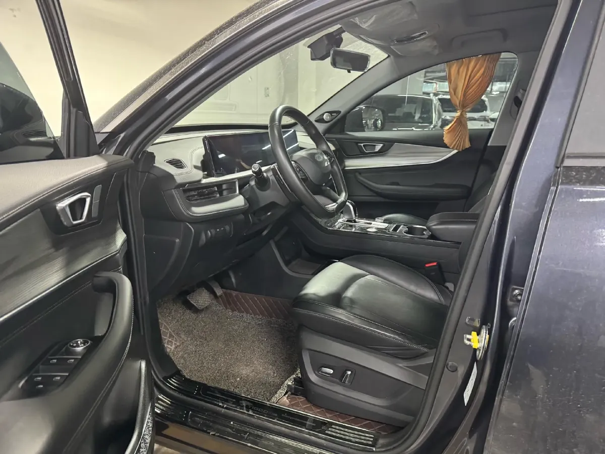 2022 ChangAn CS75 Plus 1.5T 178HP L4 6AT,autocango,china used car exporter,china ev exporter,chinese used car exporter,chinese used ev exporter