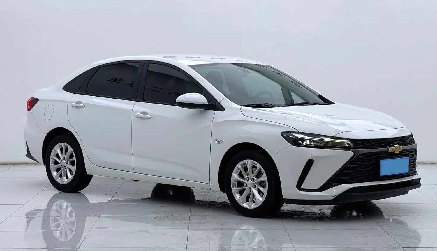 2024 Chevrolet Monza 1.5L 113HP L4 6DCT,autocango,china used car exporter,china ev exporter,chinese used car exporter,chinese used ev exporter