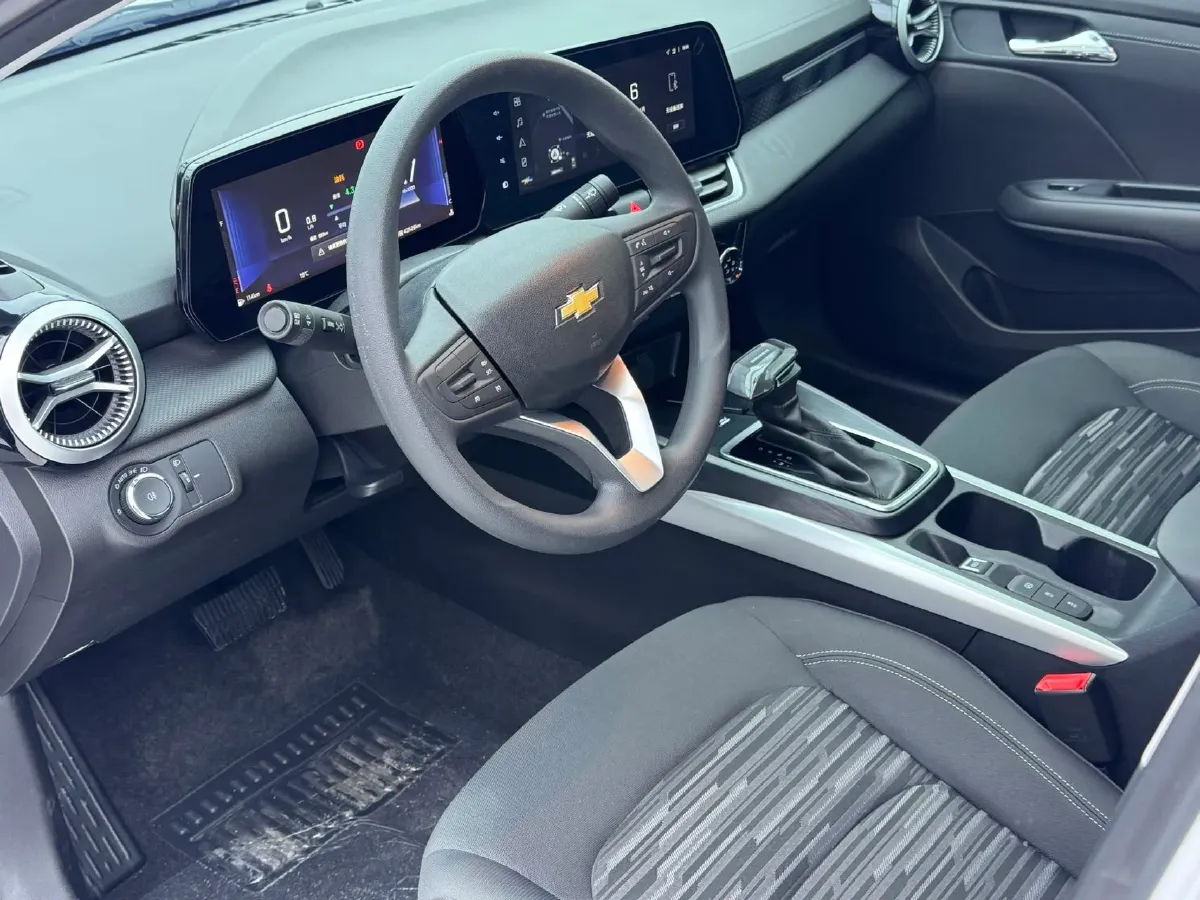 2024 Chevrolet Monza 1.5L 113HP L4 6DCT,autocango,china used car exporter,china ev exporter,chinese used car exporter,chinese used ev exporter