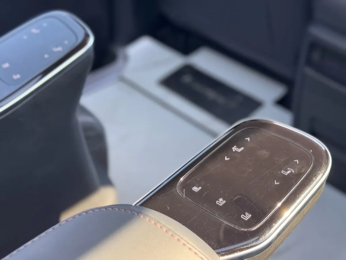 2024 GAC Trumpchi M8 2.0T 252HP L4 8AT,autocango,china used car exporter,china ev exporter,chinese used car exporter,chinese used ev exporter