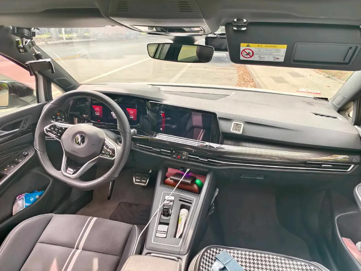 2024 Volkswagen Golf 1.4T 150HP L4 7DCT,autocango,china used car exporter,china ev exporter,chinese used car exporter,chinese used ev exporter