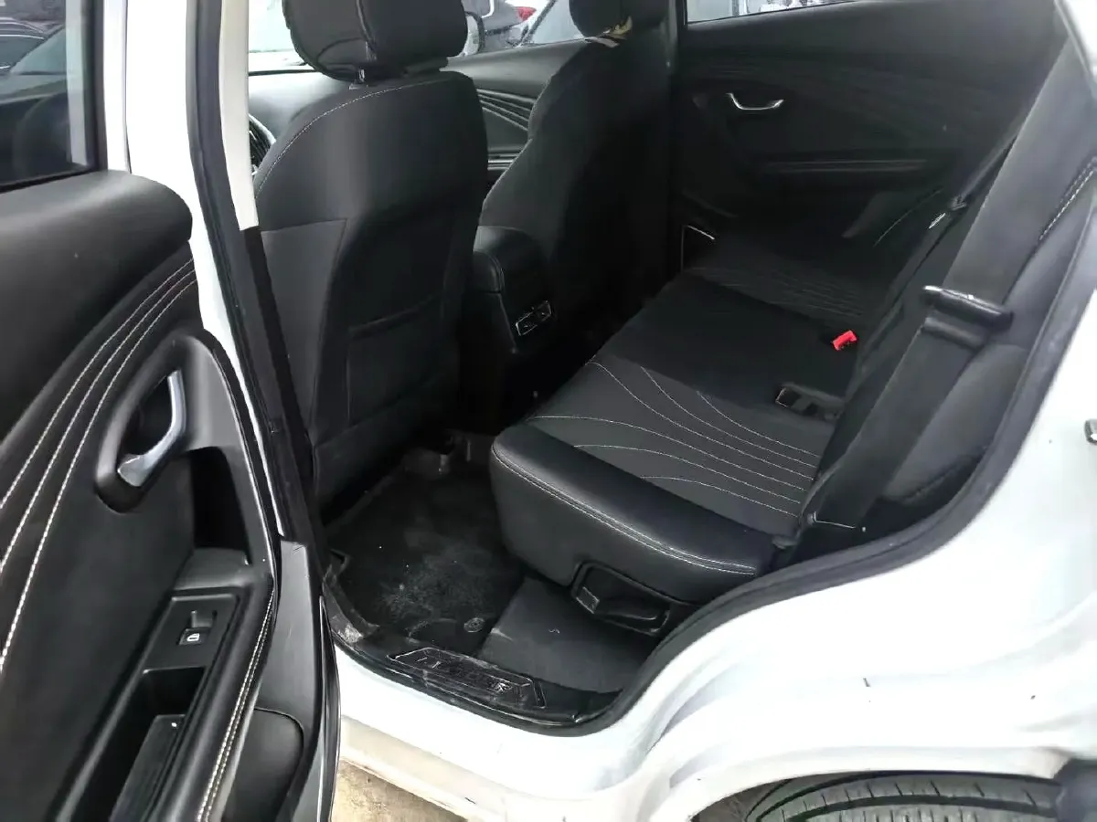 2022 Jetour X70M 1.5T 156HP L4 6MT,autocango,china used car exporter,china ev exporter,chinese used car exporter,chinese used ev exporter