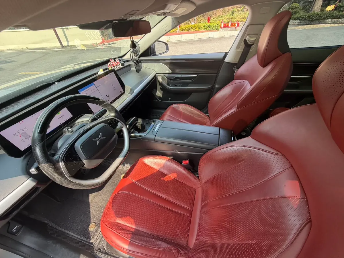 2020 DS 7 1.6T 215HP L4 8AT,autocango,china used car exporter,china ev exporter,chinese used car exporter,chinese used ev exporter