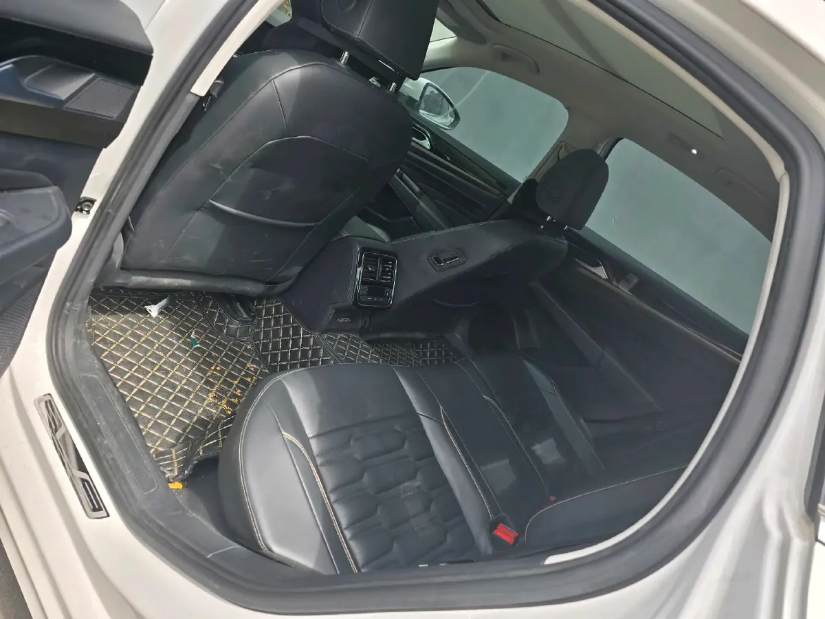 2019 Skoda Kodiak 2.0T 186HP L4 7DCT,autocango,china used car exporter,china ev exporter,chinese used car exporter,chinese used ev exporter