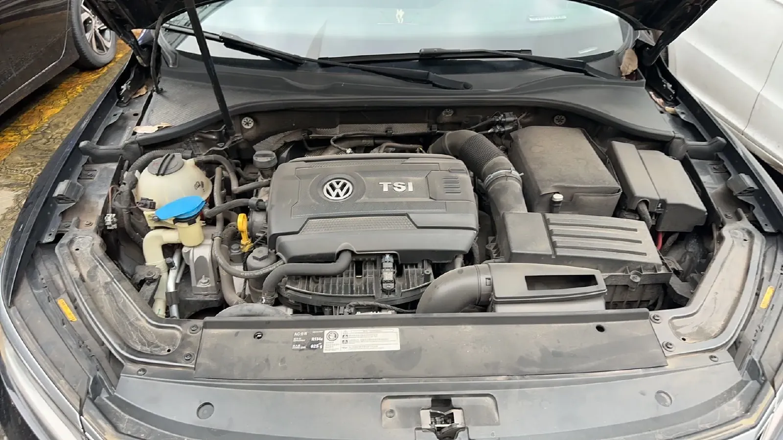 2017 Volkswagen Passat 1.8T 180HP L4 7DCT,autocango,china used car exporter,china ev exporter,chinese used car exporter,chinese used ev exporter