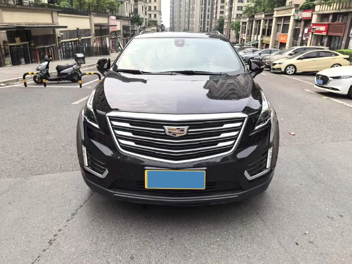 2022 Cadillac XT5 2.0T 237HP L4 9AT,autocango,china used car exporter,china ev exporter,chinese used car exporter,chinese used ev exporter