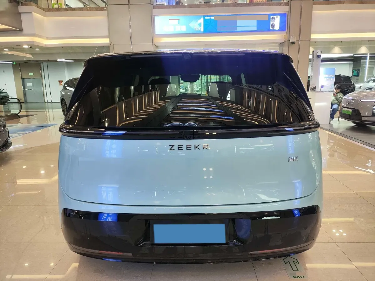 2025 Zeekr MIX BEV 76KWH,autocango,china used car exporter,china ev exporter,chinese used car exporter,chinese used ev exporter