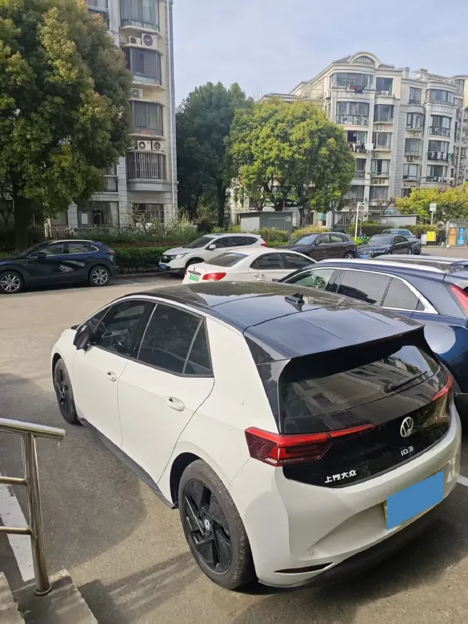 2025 Volkswagen ID.3 BEV 52.8KWH,autocango,china used car exporter,china ev exporter,chinese used car exporter,chinese used ev exporter