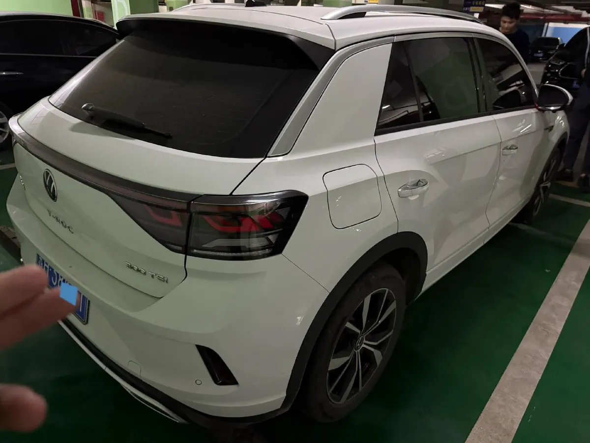 2023 Volkswagen T-Roc 1.5T 160HP L4 7DCT,autocango,china used car exporter,china ev exporter,chinese used car exporter,chinese used ev exporter