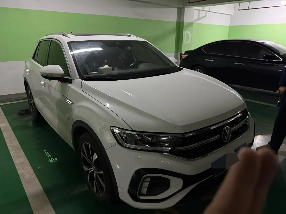 2023 Volkswagen T-Roc 1.5T 160HP L4 7DCT,autocango,china used car exporter,china ev exporter,chinese used car exporter,chinese used ev exporter