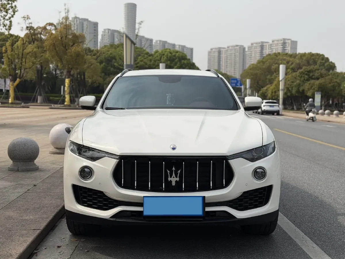 2019 Maserati Levante 3.0T 350HP V6 8AT,autocango,china used car exporter,china ev exporter,chinese used car exporter,chinese used ev exporter