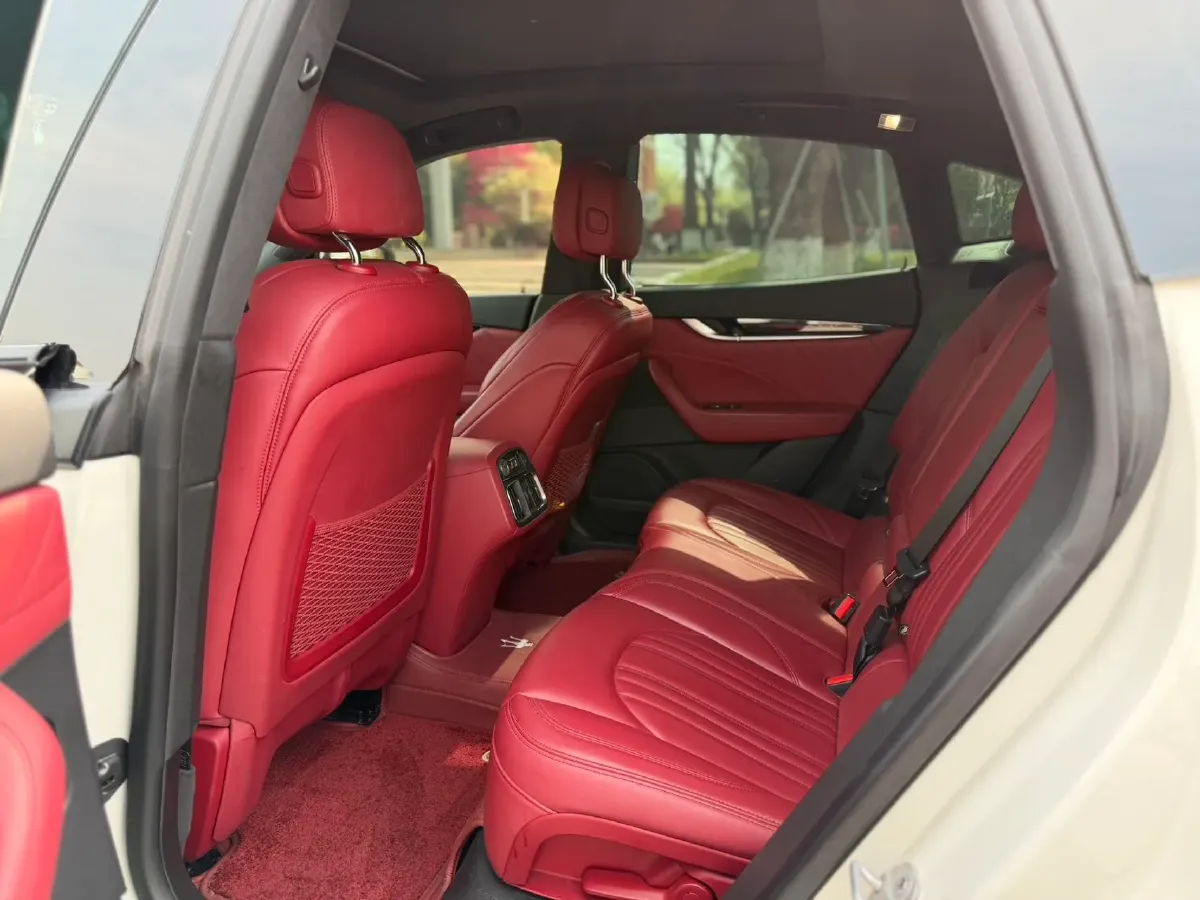 2019 Maserati Levante 3.0T 350HP V6 8AT,autocango,china used car exporter,china ev exporter,chinese used car exporter,chinese used ev exporter