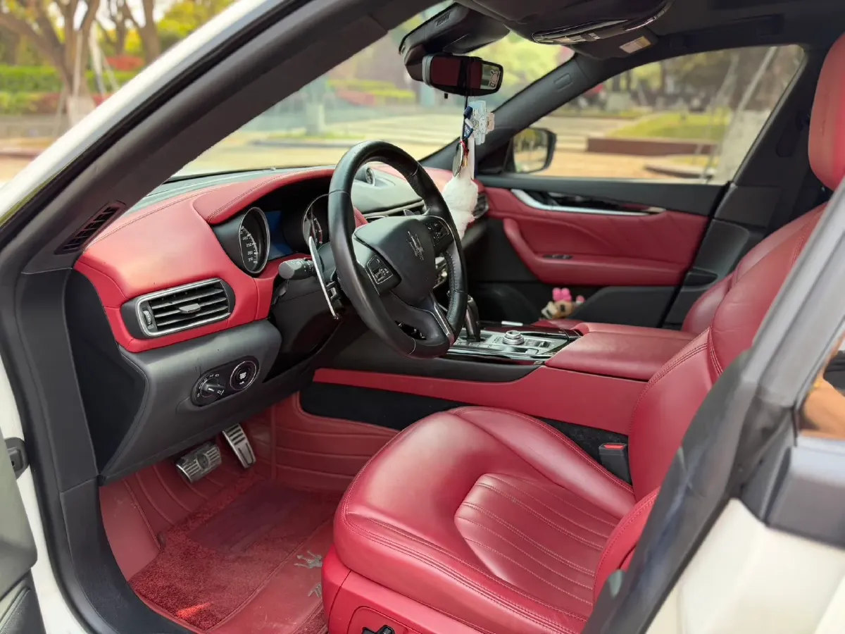 2019 Maserati Levante 3.0T 350HP V6 8AT,autocango,china used car exporter,china ev exporter,chinese used car exporter,chinese used ev exporter