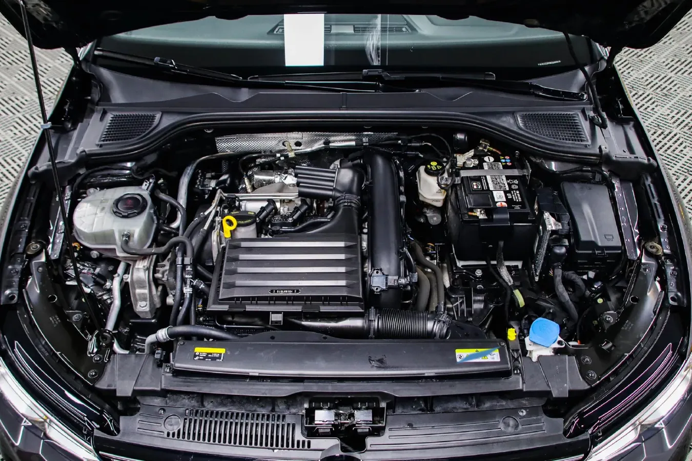 2021 Volkswagen Golf 1.4T 150HP L4 7DCT,autocango,china used car exporter,china ev exporter,chinese used car exporter,chinese used ev exporter