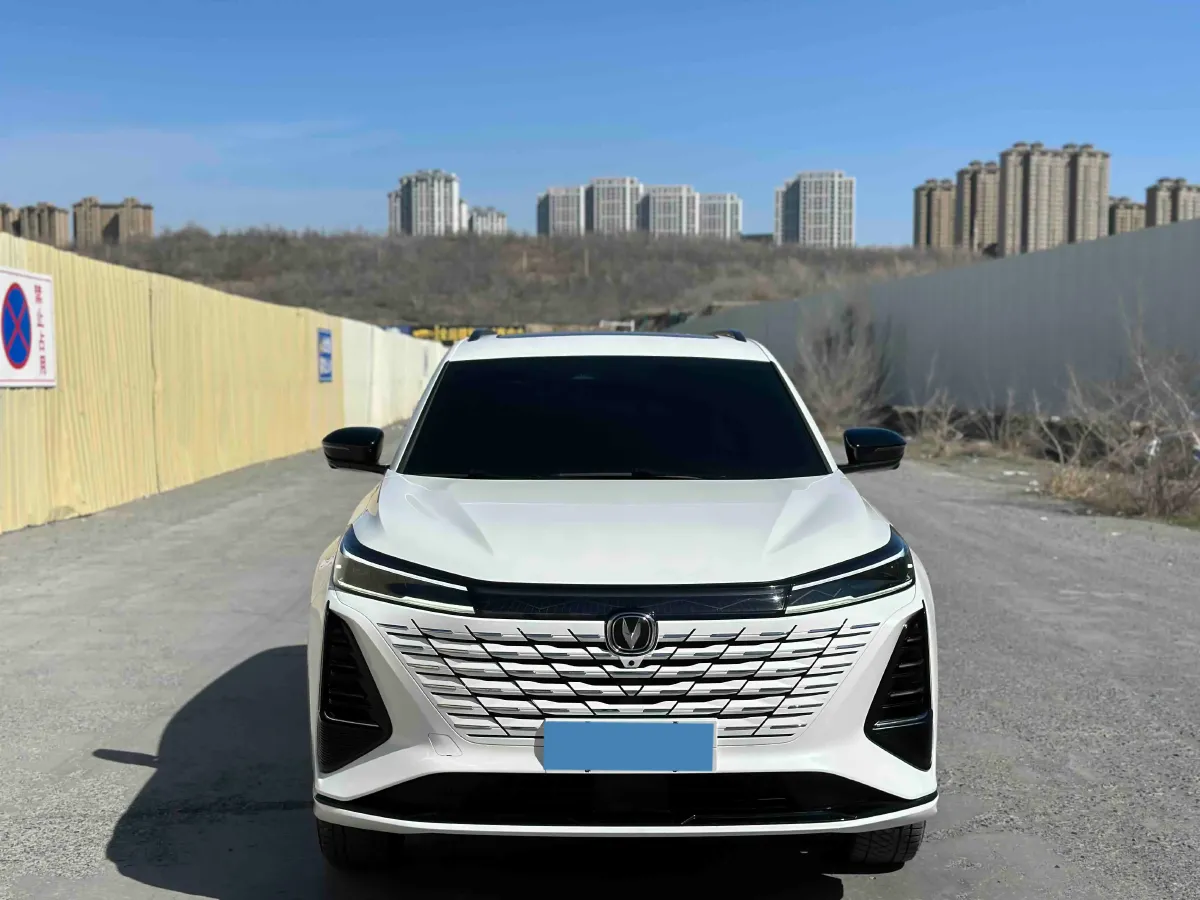 2024 ChangAn CS75 Plus 1.5T 188HP L4 8AT,autocango,china used car exporter,china ev exporter,chinese used car exporter,chinese used ev exporter
