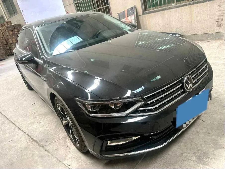 2023 Volkswagen Magotan 2.0T 186HP L4 7DCT,autocango,china used car exporter,china ev exporter,chinese used car exporter,chinese used ev exporter