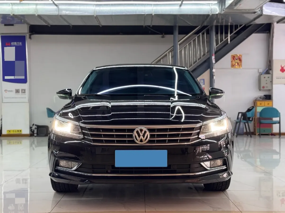 2017 Volkswagen Passat 1.8T 180HP L4 7DCT,autocango,china used car exporter,china ev exporter,chinese used car exporter,chinese used ev exporter