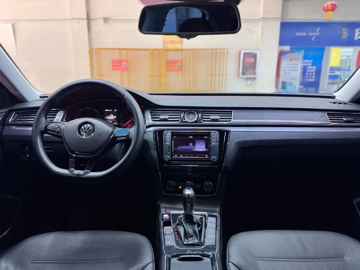 2017 Volkswagen Passat 1.8T 180HP L4 7DCT,autocango,china used car exporter,china ev exporter,chinese used car exporter,chinese used ev exporter