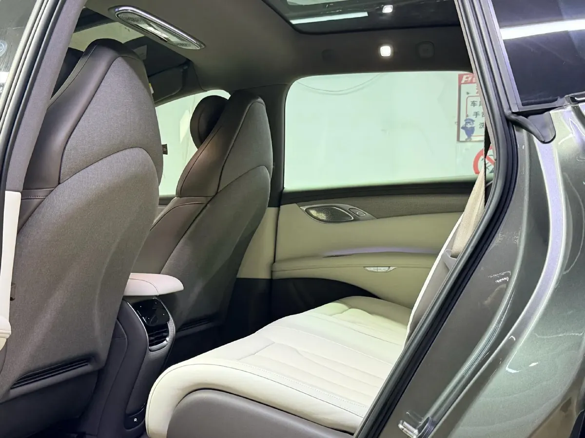 2023 IM LS7 BEV 77KWH,autocango,china used car exporter,china ev exporter,chinese used car exporter,chinese used ev exporter