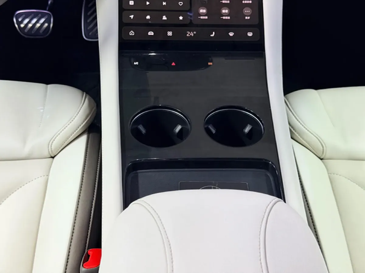 2023 IM LS7 BEV 77KWH,autocango,china used car exporter,china ev exporter,chinese used car exporter,chinese used ev exporter